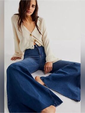 Free People Just Float On Flare Jeans Medium Wash